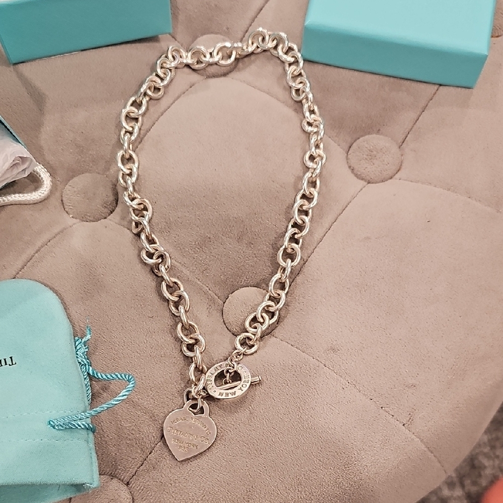 Tiffany & Co. Silver Heart Tag Toggle Necklace - Picture 2 of 7
